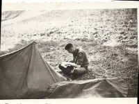 Leonard's buddy - army life WWII  Unidentified friend of Cpl Leonard W. Hansman. [Photo courtesy of Brenda Daas, niece of L. W. Hansman]